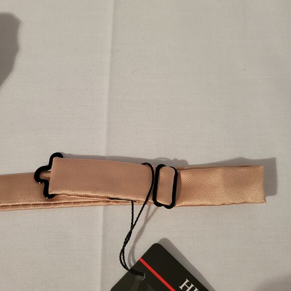NWT Hisdern satin champagne adjustable bow tie, solid color - Picture 4 of 9